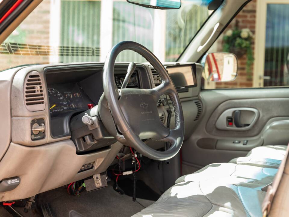 Bild 4/29 von GMC Sierra 2500 (1998)