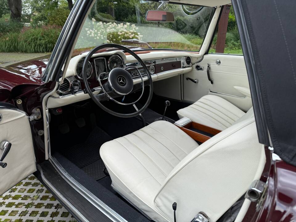 Imagen 14/26 de Mercedes-Benz 230 SL (1965)
