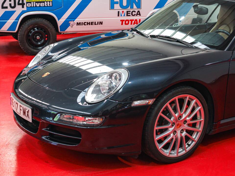 Image 5/48 of Porsche 911 Carrera 4S (2007)
