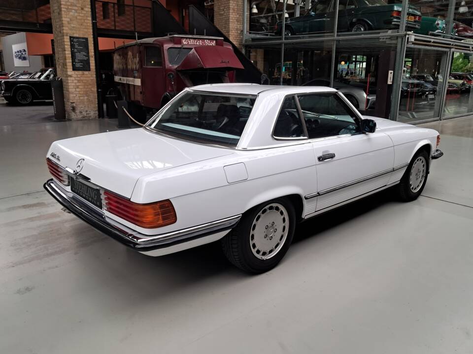 Bild 22/24 von Mercedes-Benz 420 SL (1986)