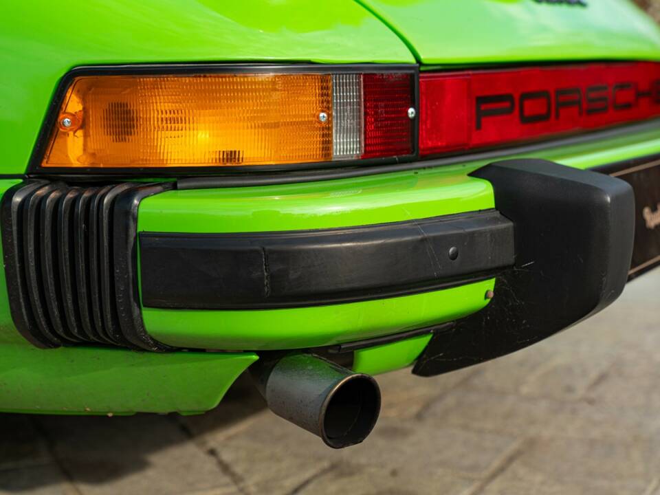 Image 41/50 de Porsche 911 Carrera 2.7 (1974)