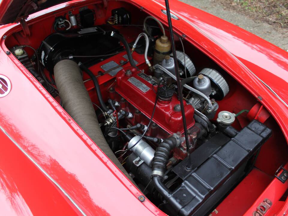 Image 14/15 of MG MGA 1600 (1957)