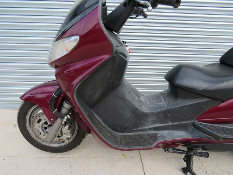 Bild 4/32 von Suzuki Burgman AN 250 (1998)