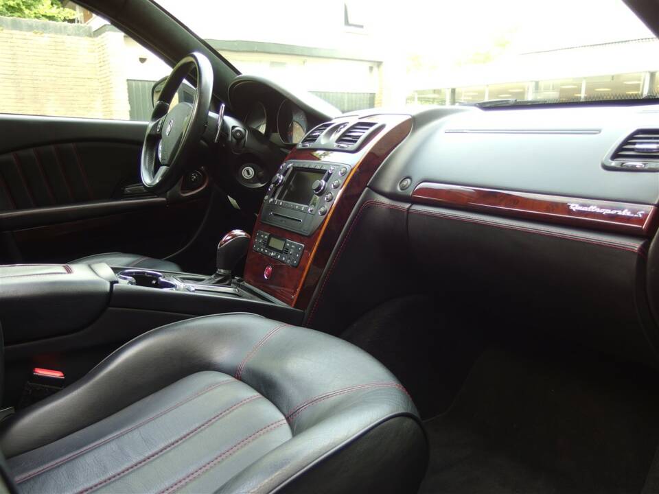 Bild 52/98 von Maserati Quattroporte S 4.7 (2010)