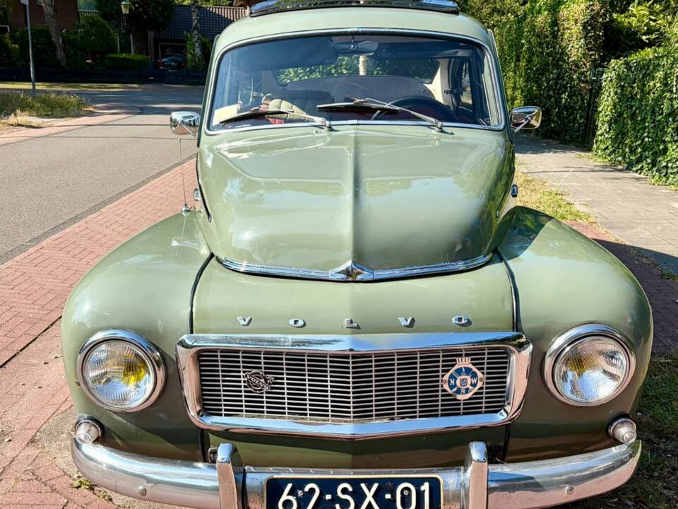 Image 3/8 of Volvo PV 544 (1960)