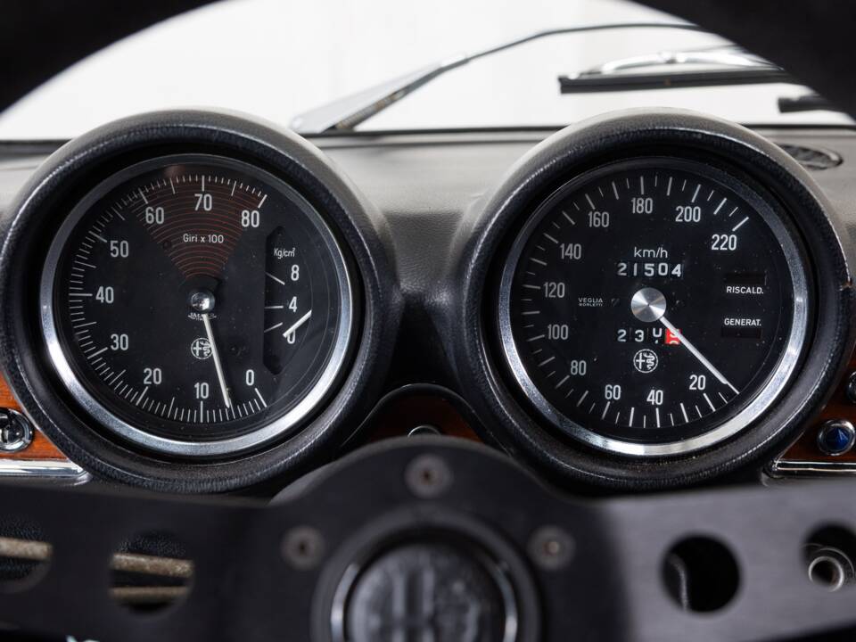 Imagen 9/36 de Alfa Romeo Giulia 1600 GT Junior (1973)