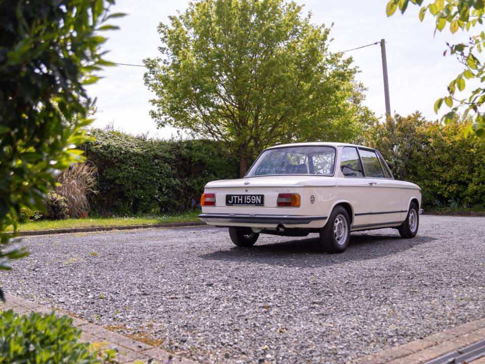 Imagen 46/50 de BMW 1802 (1975)
