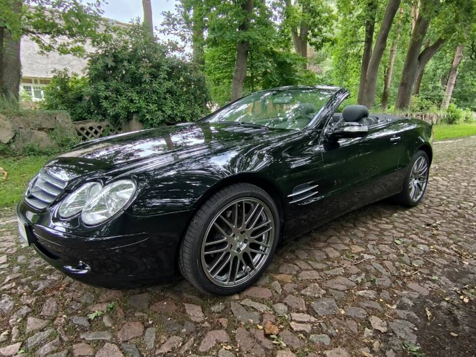 Imagen 35/58 de Mercedes-Benz SL 350 (2005)