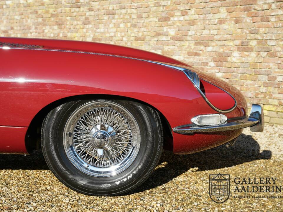 Imagen 30/50 de Jaguar E-Type (1968)