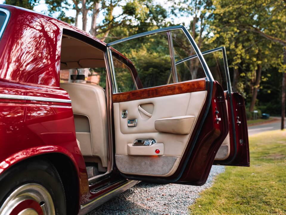 Immagine 21/50 di Rolls-Royce Silver Shadow I (1970)