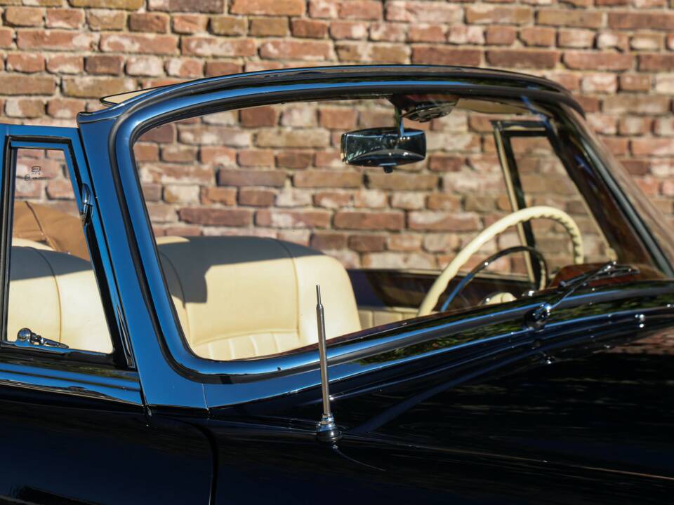 Imagen 49/50 de Mercedes-Benz 220 S Cabriolet (1956)