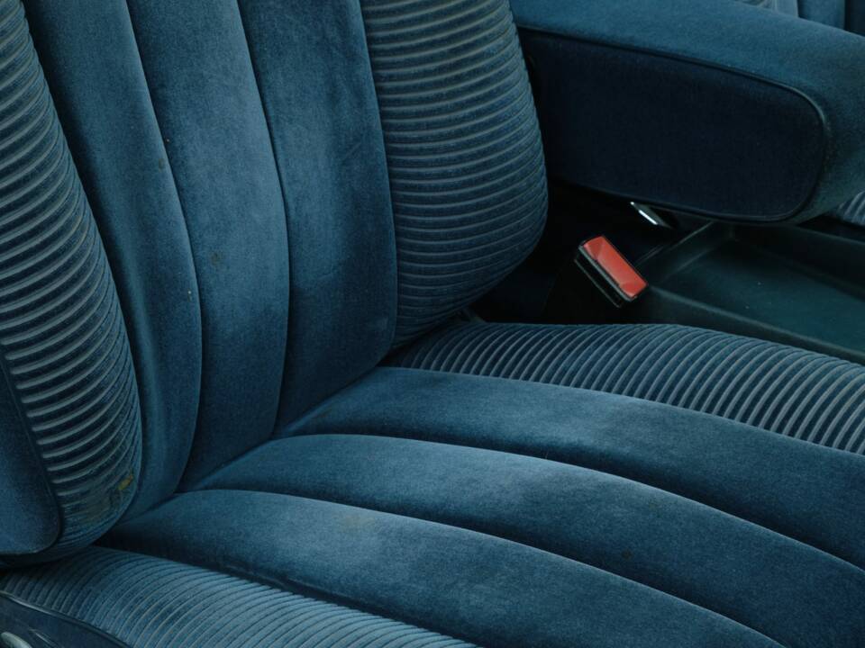 Image 38/50 de Mercedes-Benz 500 SLC (1981)