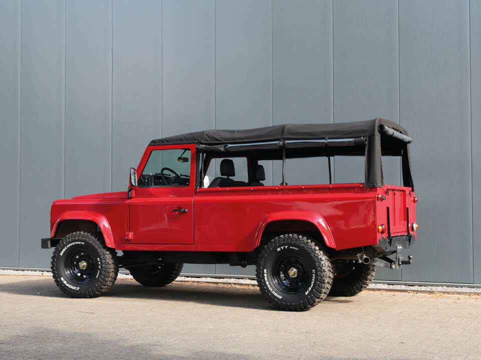 Image 24/38 of Land Rover 110 (1989)