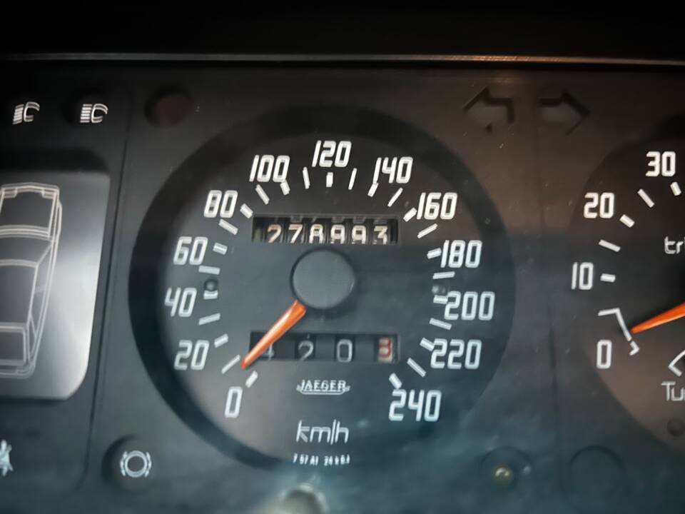 Imagen 50/54 de Citroën CX 25 GTi Turbo 2 (1989)