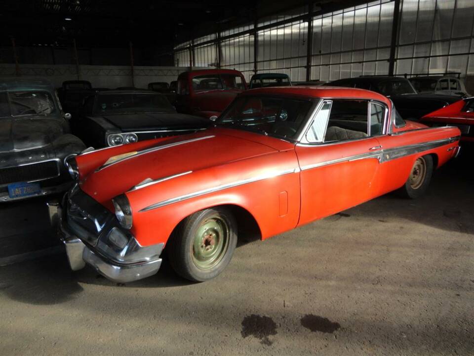 Image 21/22 of Studebaker Speedster (1955)