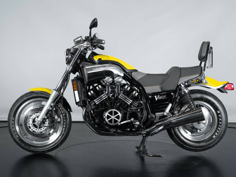 Bild 1/27 von Yamaha DUMMY (1999)