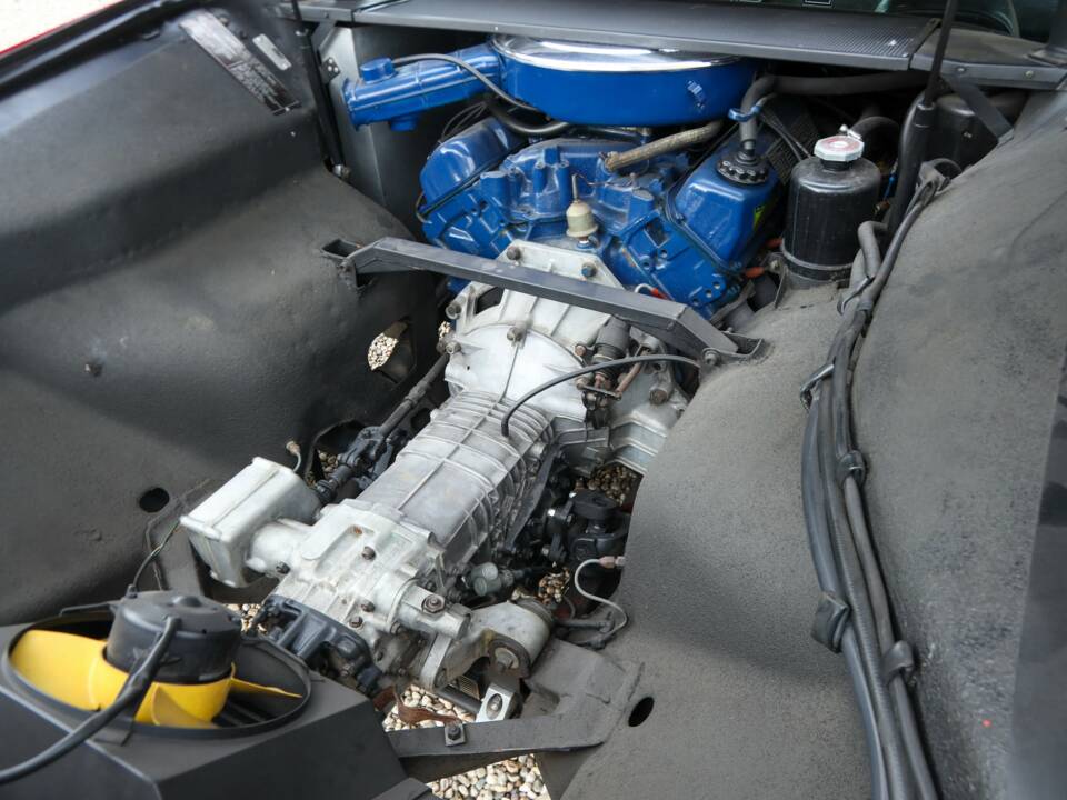 Image 33/50 of De Tomaso Pantera (1972)