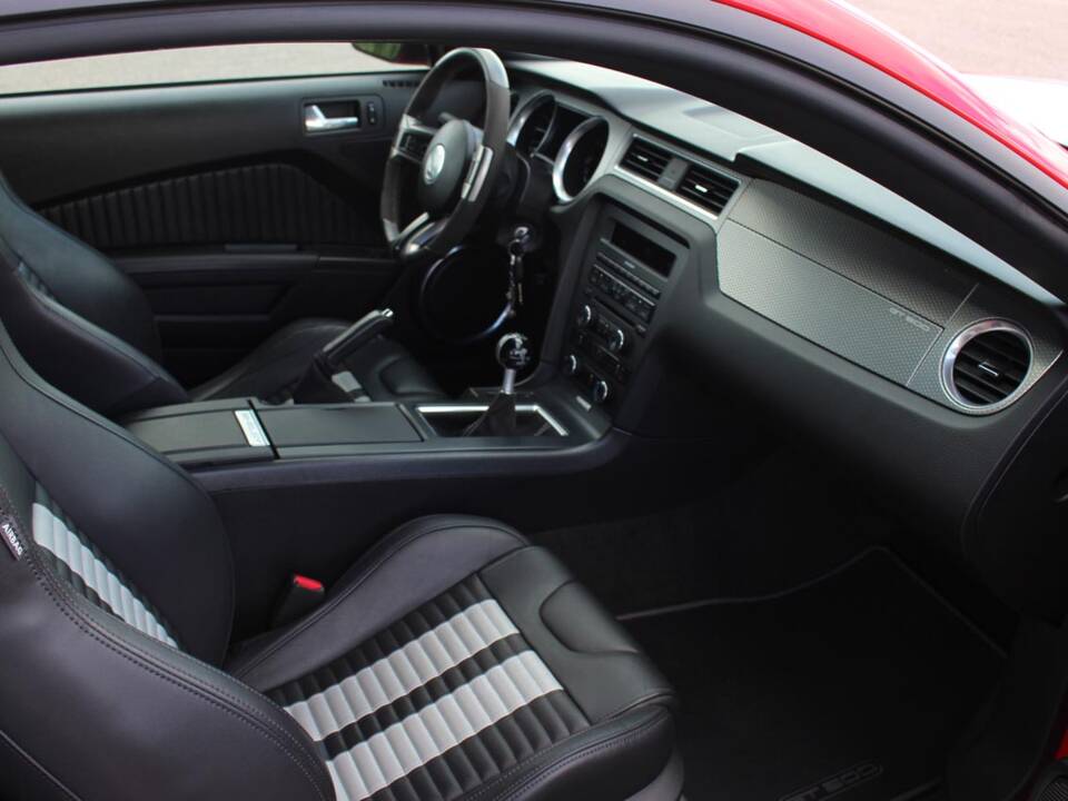 Afbeelding 8/29 van Ford Mustang Shelby GT 500 (2011)