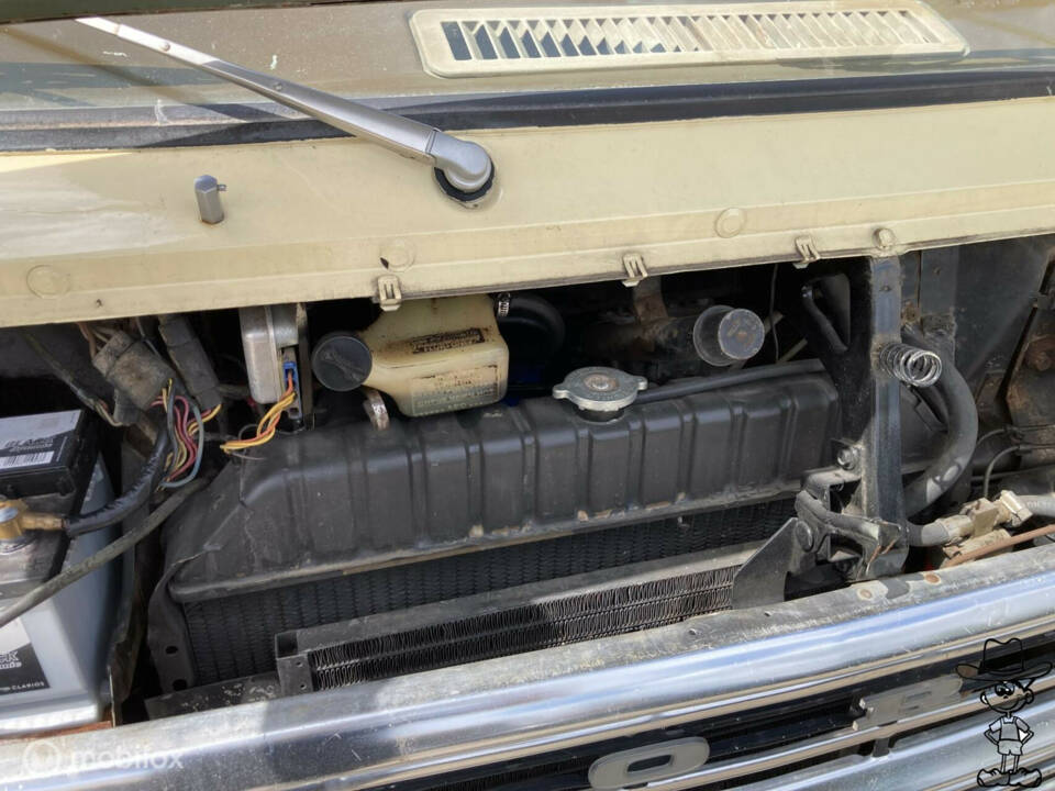 Image 20/50 of Ford Econoline E 300 (1971)
