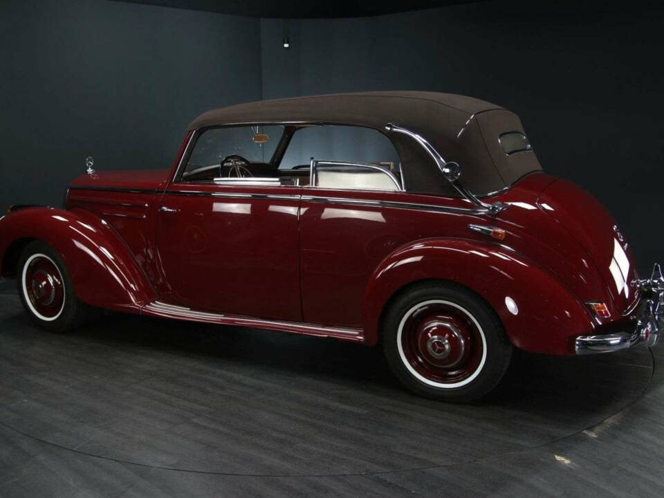 Bild 43/50 von Mercedes-Benz 220 Cabriolet A (1952)