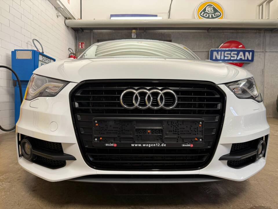 Immagine 3/15 di Audi A1 2.0 TDI (2012)