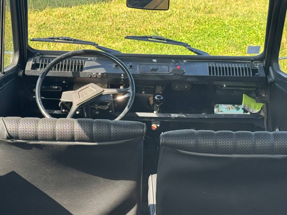 Image 4/10 of Citroën Acadiane (1981)