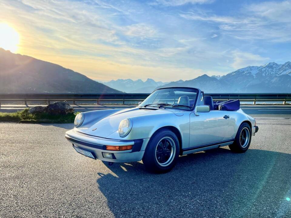 Imagen 9/22 de Porsche 911 Carrera 3.2 (1987)