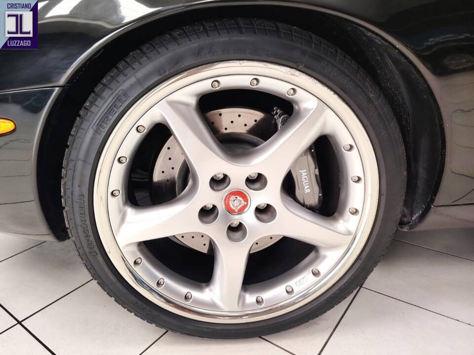 Bild 20/65 von Jaguar XKR (1998)