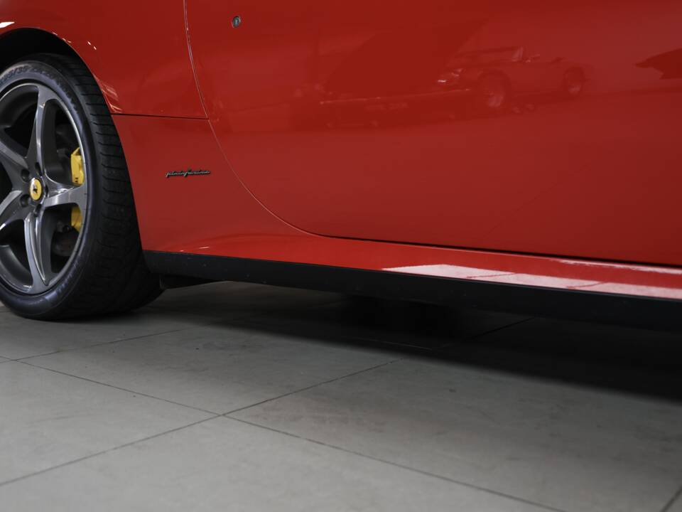 Immagine 22/50 di Ferrari FF (2011)