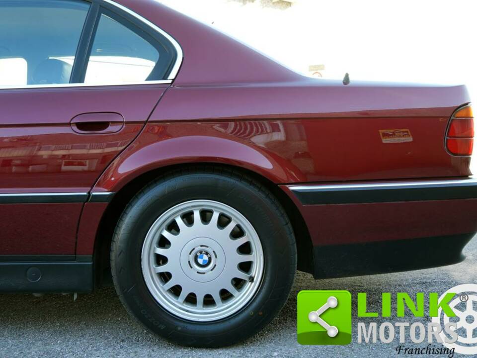 Imagen 9/10 de BMW 740iL (1994)