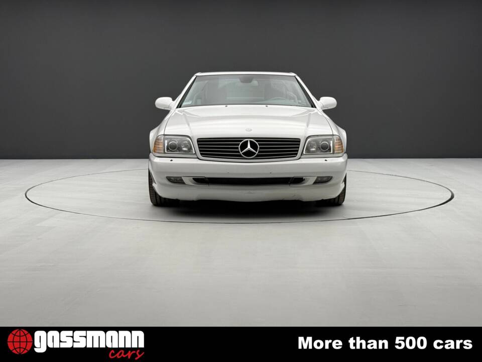 Immagine 2/15 di Mercedes-Benz SL 500 (2000)
