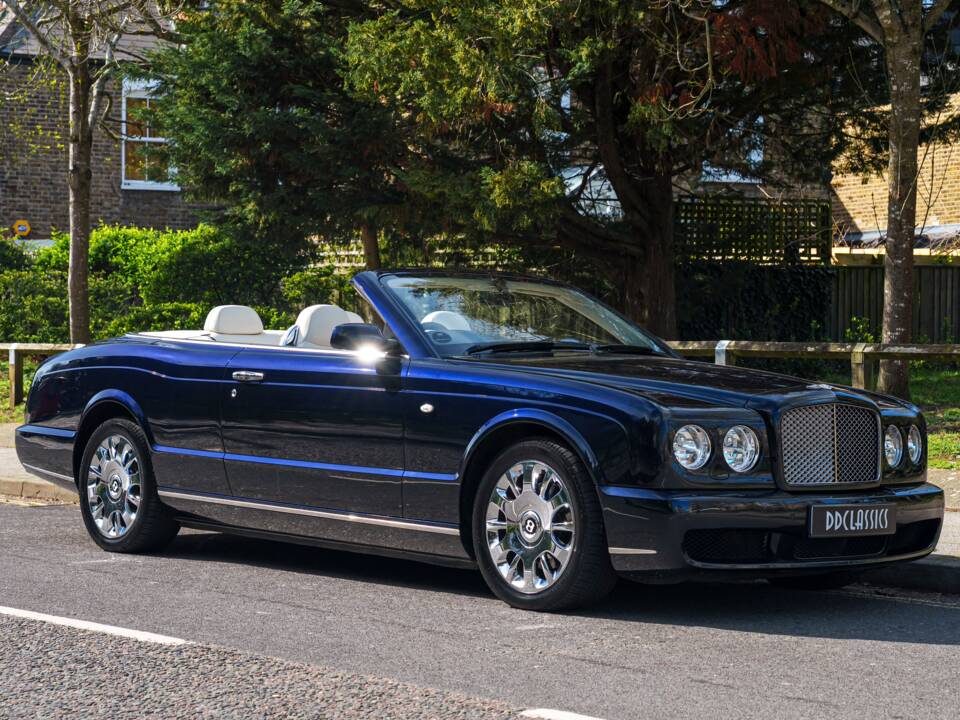 Bild 2/27 von Bentley Azure (2007)