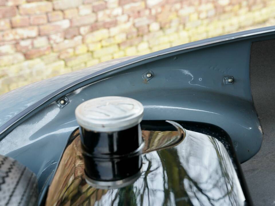 Image 23/50 de Volkswagen Käfer 1200 Standard "Ovali" (1955)