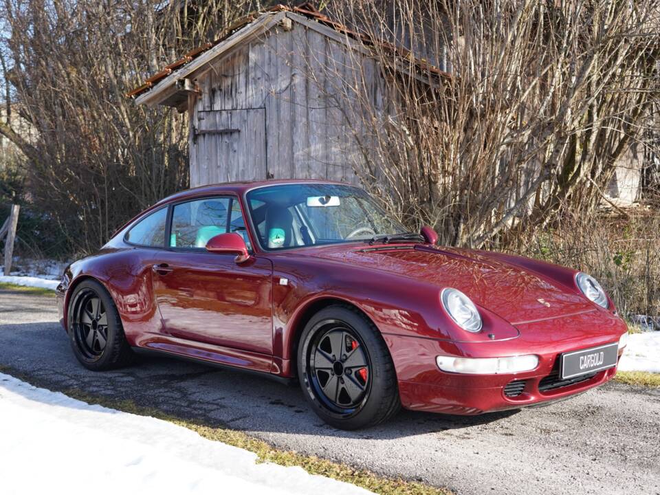 Image 1/15 of Porsche 911 Carrera 4S (1995)