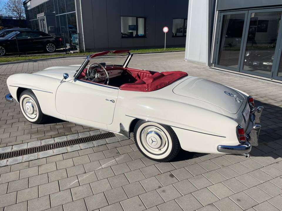 Image 2/28 of Mercedes-Benz 190 SL (1958)