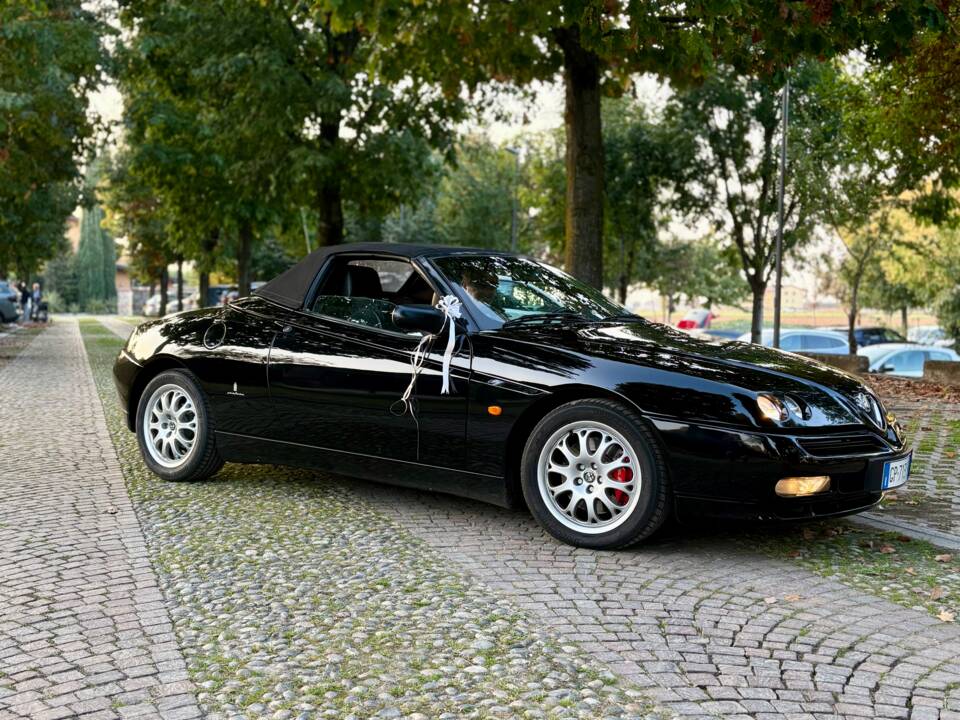 Afbeelding 6/12 van Alfa Romeo Spider 3.0 V6 24V (2002)