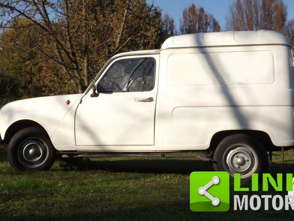 Image 3/10 of Renault R 4 F4 (1982)