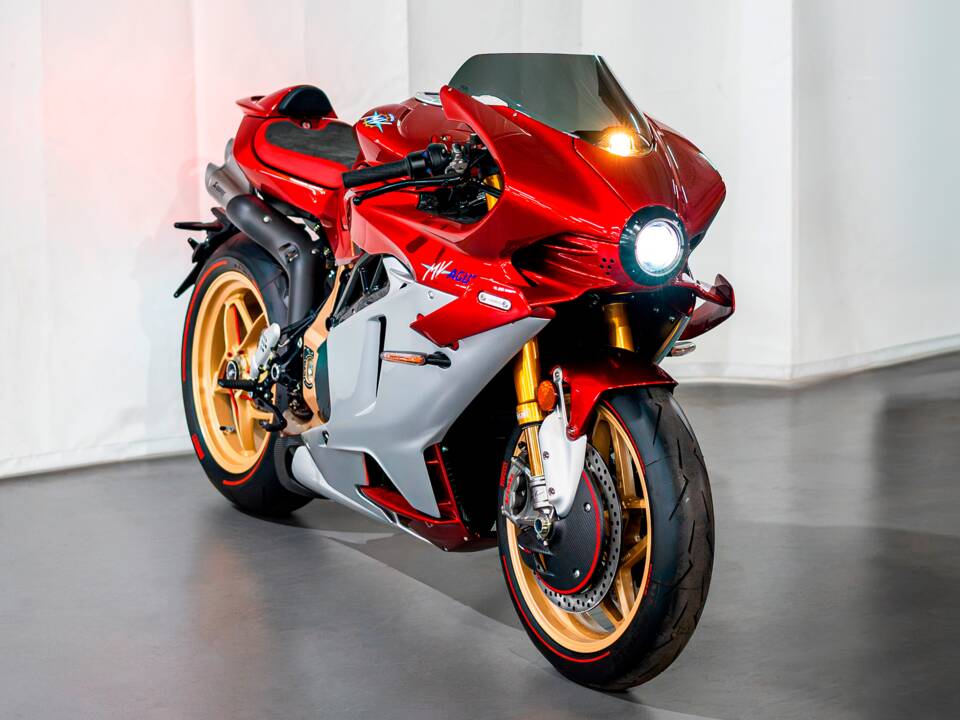 Bild 1/38 von MV Agusta DUMMY (2011)