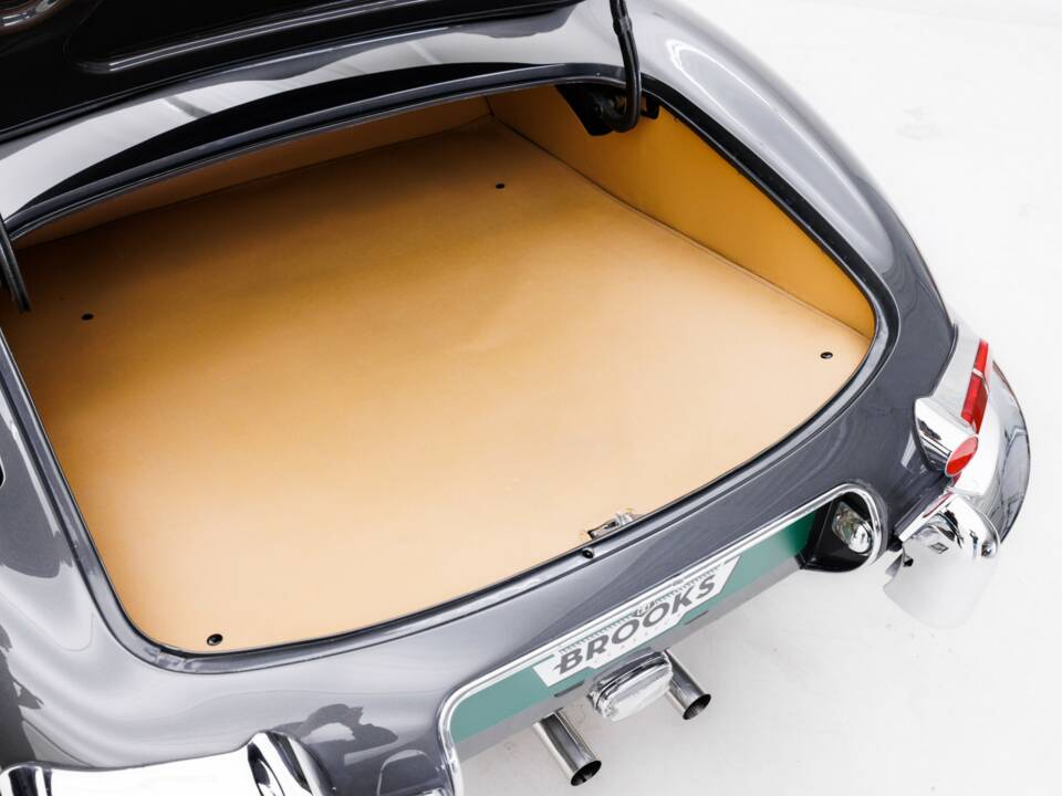 Afbeelding 17/50 van Jaguar E-Type 3.8 (1961)