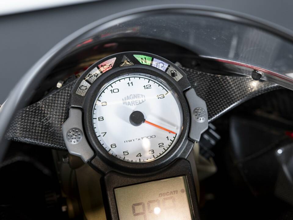 Bild 21/40 von Ducati DUMMY (2004)