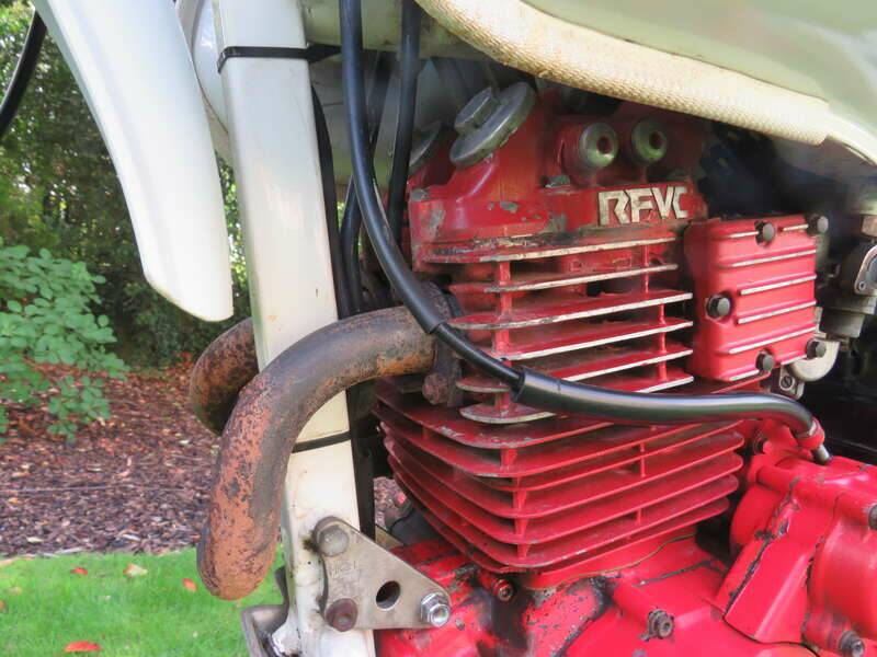 Bild 22/47 von Honda DUMMY (1985)