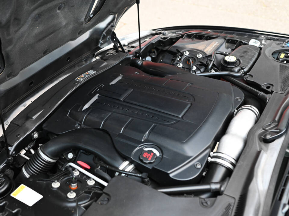 Imagen 41/43 de Jaguar XKR (2007)