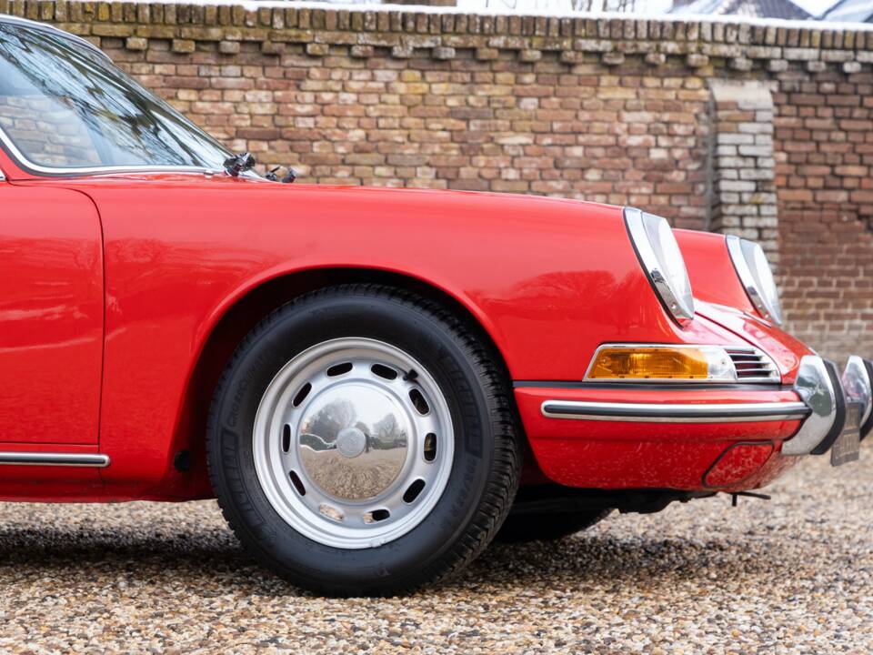 Immagine 37/50 di Porsche 912 (1968)