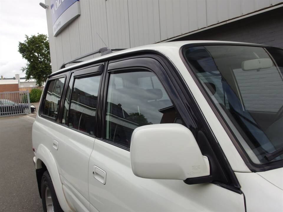 Bild 19/97 von Toyota Land Cruiser FJ80 (1992)