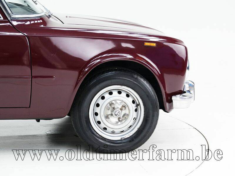 Immagine 10/15 di Alfa Romeo Giulia 1300 Super (1972)