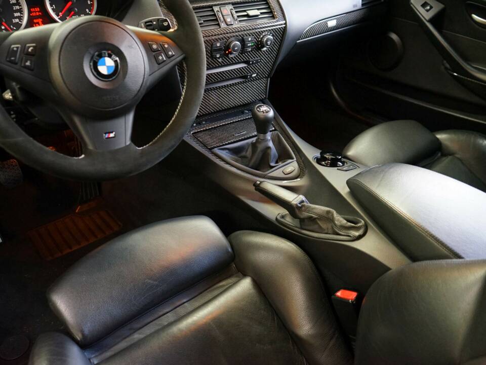 Bild 21/32 von BMW M6 (2006)