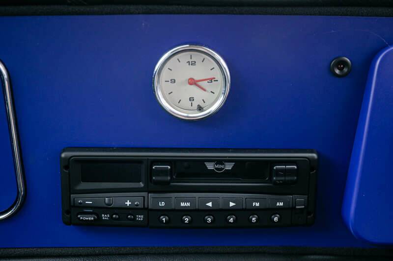 Image 21/34 of Rover Mini "Paul Smith" (1999)