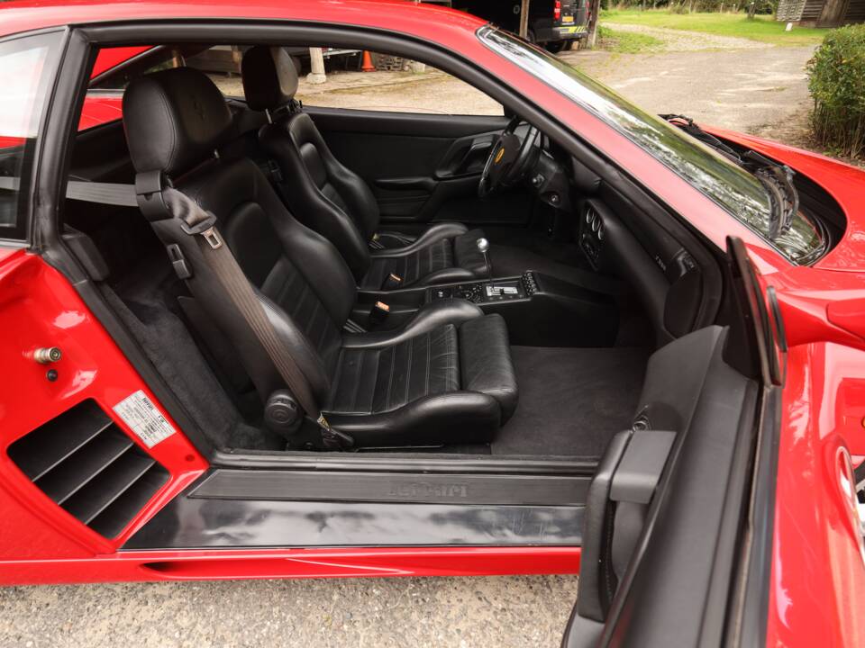 Image 17/93 of Ferrari F 355 Berlinetta (1997)