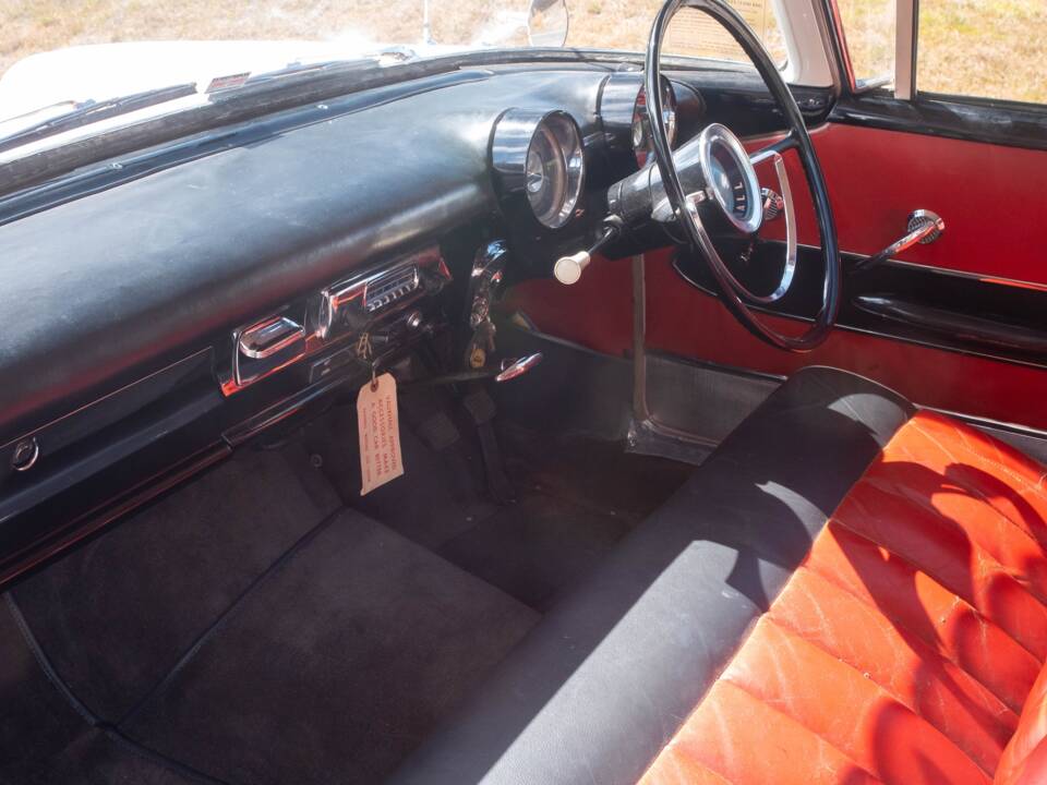 Image 4/50 of Vauxhall Cresta (1958)