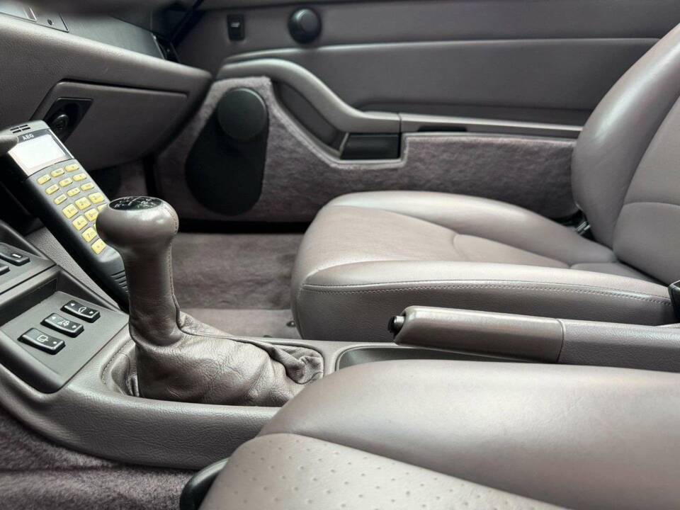 Bild 17/28 von Porsche 911 Carrera (1994)